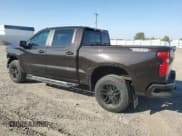 ✅ 2019 Chevrolet Silverado 1500 LT Trail Boss • VIN: 1GCPYFED3KZ347813 • Lot: 70023544. Wystawiony na Copart z przebiegiem 83 842 mil. Bezpłatny archiwum sprzedaży aukcyjnych z USA i szczegółowy raport historii pojazdu na DreamBid. Zdjęcie 2.
