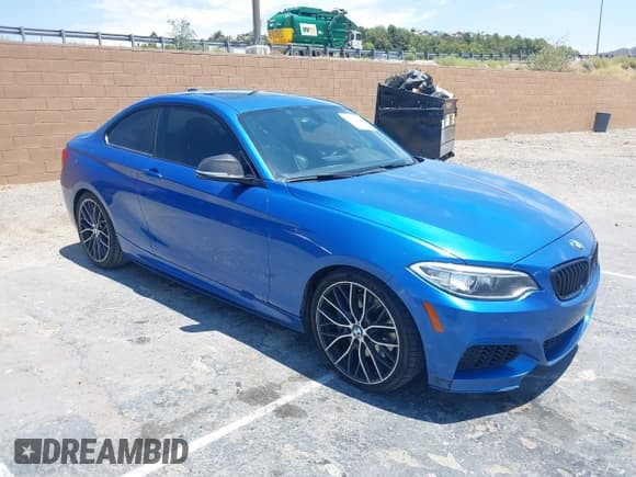 ✅ 2015 BMW 2 Series M235i • VIN: WBA1J7C55FV288916 • Лот: 42773923. Опубликован ранее на IAAI с пробегом 102 287 миль. Бесплатный доступ к архиву аукционных продаж из США и подробный отчёт об истории автомобиля на DreamBid. Изображение 1.