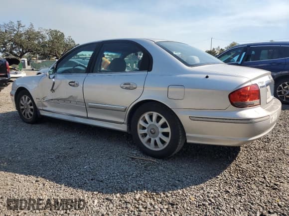 ✅ 2005 Hyundai Sonata GLS • VIN: KMHWF35HX5A150770 • Лот: 75545824. Опубликован ранее на Copart с пробегом Не указан. Бесплатный доступ к архиву аукционных продаж из США и подробный отчёт об истории автомобиля на DreamBid. Изображение 2.