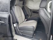 ✅ 2016 Kia Sedona SX • VIN: KNDMC5C11G6143072 • Lot: 41467752. Wystawiony na IAAI z przebiegiem 148 217 mil. Bezpłatny archiwum sprzedaży aukcyjnych z USA i szczegółowy raport historii pojazdu na DreamBid. Zdjęcie 8.