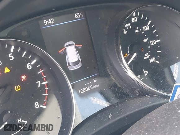 ✅ 2019 Nissan Rogue SV • VIN: KNMAT2MT4KP507294 • Lot: 43654010. Listed on IAAI with 128,065 mi. Free auction sales archive from the USA and detailed vehicle history report at DreamBid. Image 16.