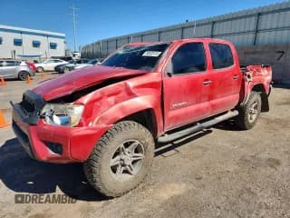 ✅ 2013 Toyota Tacoma PreRunner • VIN: 5TFJX4GN1DX020201 • Лот: 86532415. Опубликован ранее на Copart с пробегом 220 308 миль. Бесплатный доступ к архиву аукционных продаж из США и подробный отчёт об истории автомобиля на DreamBid. Изображение 1.