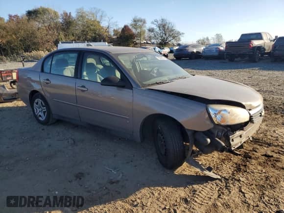 2007 Chevrolet Malibu 1LS z VIN 1G1ZS58F17F314893, wystawiony jako Copart lot #79068074 z przebiegiem 109 104 mil mil oraz Szkoda całkowita • Salvage title. Historia ofert i sprzedaży dostępna na DreamBid. Obrazek 4.