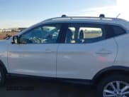 ✅ 2017 Nissan Rogue S • VIN: JN1BJ1CR9HW143093 • Лот: 41458541. Опубликован ранее на IAAI с пробегом 67 228 миль. Бесплатный доступ к архиву аукционных продаж из США и подробный отчёт об истории автомобиля на DreamBid. Изображение 14.