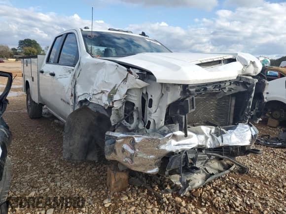 ✅ 2022 Chevrolet Silverado 2500HD • VIN: 1GB2WLE72NF271956 • Лот: 79256804. Опубликован ранее на Copart с пробегом 99 602 миль. Бесплатный доступ к архиву аукционных продаж из США и подробный отчёт об истории автомобиля на DreamBid. Изображение 4.