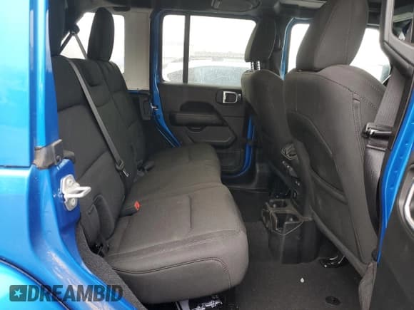 ✅ 2021 Jeep Wrangler Unlimited Sahara Altitude • VIN: 1C4HJXEG7MW728612 • Lot: 45001535. Listed on Copart with 24,027 mi. Free auction sales archive from the USA and detailed vehicle history report at DreamBid. Image 10.