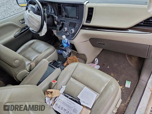 ✅ 2019 Toyota Sienna Limited • VIN: 5TDYZ3DC4KS981562 • Lot: 95432565. Listed on Copart with Not provided. Free auction sales archive from the USA and detailed vehicle history report at DreamBid. Image 8.