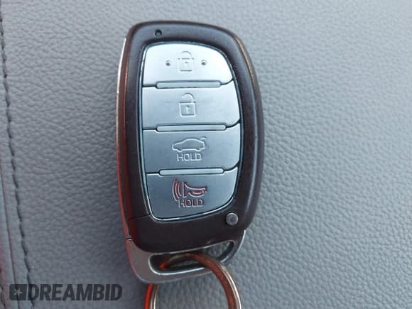 ✅ 2016 Hyundai Sonata • VIN: KMHE14L2XGA024782 • Лот: 42388805. Опубликован ранее на IAAI с пробегом 99 458 миль. Бесплатный доступ к архиву аукционных продаж из США и подробный отчёт об истории автомобиля на DreamBid. Изображение 11.