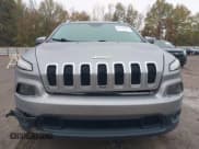 ✅ 2017 Jeep Cherokee Latitude • VIN: 1C4PJMCB2HW606411 • Лот: 43548952. Опубликован ранее на IAAI с пробегом 134 530 миль. Бесплатный доступ к архиву аукционных продаж из США и подробный отчёт об истории автомобиля на DreamBid. Изображение 12.