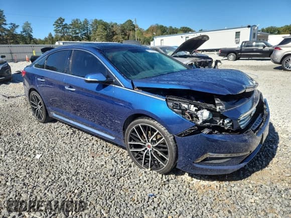 ✅ 2015 Hyundai Sonata Sport • VIN: 5NPE34AF4FH011263 • Lot: 87225795. Listed on Copart with 162,016 mi. Free auction sales archive from the USA and detailed vehicle history report at DreamBid. Image 4.