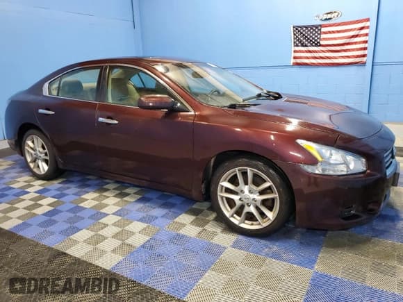✅ 2014 Nissan Maxima S • VIN: 1N4AA5AP8EC498096 • Lot: 86658785. Listed on Copart with 151,220 mi. Free auction sales archive from the USA and detailed vehicle history report at DreamBid. Image 4.