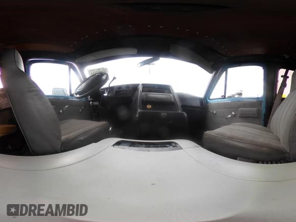 ✅ 1995 Chevrolet Chevy Van • VIN: 1GNEG25Z4SF221421 • Лот: 42003616. Опубликован ранее на IAAI с пробегом 196 007 миль. Бесплатный доступ к архиву аукционных продаж из США и подробный отчёт об истории автомобиля на DreamBid. Изображение 18.