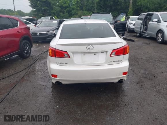 ✅ 2010 Lexus IS 250 • VIN: JTHCF5C22A5039505 • Lot: 42617335. Wystawiony na IAAI z przebiegiem 169 718 mil. Bezpłatny archiwum sprzedaży aukcyjnych z USA i szczegółowy raport historii pojazdu na DreamBid. Zdjęcie 16.