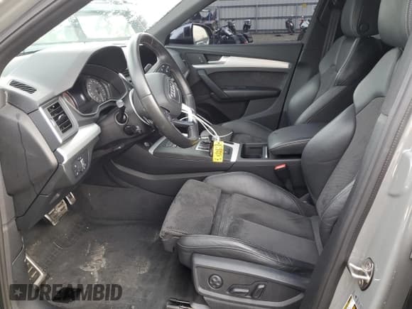 ✅ 2020 Audi SQ5 Premium • VIN: WA1A4AFY8L2097544 • Лот: 73139342. Опубликован ранее на Copart с пробегом 22 057 миль. Бесплатный доступ к архиву аукционных продаж из США и подробный отчёт об истории автомобиля на DreamBid. Изображение 7.