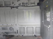 ✅ 2016 Ford Transit Cargo • VIN: 1FTBW3XG5GKB06020 • Lot: 43263211. Wystawiony na IAAI z przebiegiem 432 369 mil. Bezpłatny archiwum sprzedaży aukcyjnych z USA i szczegółowy raport historii pojazdu na DreamBid. Zdjęcie 8.