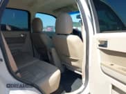 ✅ 2012 Ford Escape Limited • VIN: 1FMCU0EG4CKA91950 • Lot: 43323456. Wystawiony na IAAI z przebiegiem 159 708 mil. Bezpłatny archiwum sprzedaży aukcyjnych z USA i szczegółowy raport historii pojazdu na DreamBid. Zdjęcie 8.