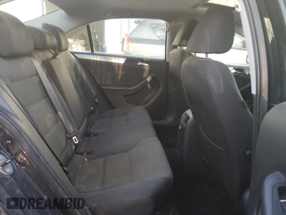 ✅ 2014 Volkswagen Jetta SE • VIN: 3VWD07AJ8EM274002 • Lot: 90781355. Wystawiony na Copart z przebiegiem 225 445 mil. Bezpłatny archiwum sprzedaży aukcyjnych z USA i szczegółowy raport historii pojazdu na DreamBid. Zdjęcie 10.