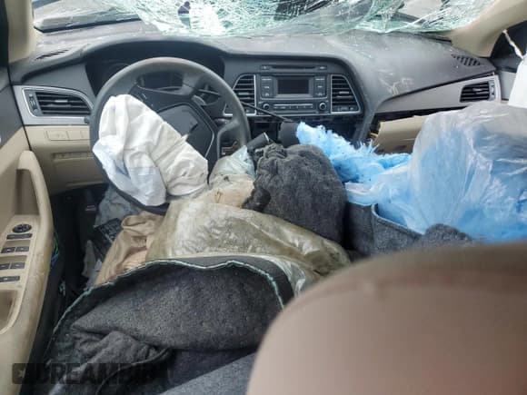 ✅ 2015 Hyundai Sonata SE • VIN: 5NPE24AF0FH254331 • Лот: 69456095. Опубликован ранее на Copart с пробегом Не указан. Бесплатный доступ к архиву аукционных продаж из США и подробный отчёт об истории автомобиля на DreamBid. Изображение 8.