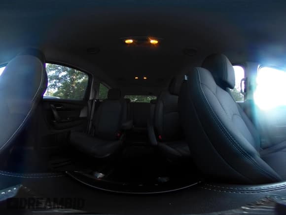 ✅ 2014 Chevrolet Traverse LT • VIN: 1GNKRHKD4EJ105842 • Lot: 42473340. Listed on IAAI with 227,954 mi. Free auction sales archive from the USA and detailed vehicle history report at DreamBid. Image 18.