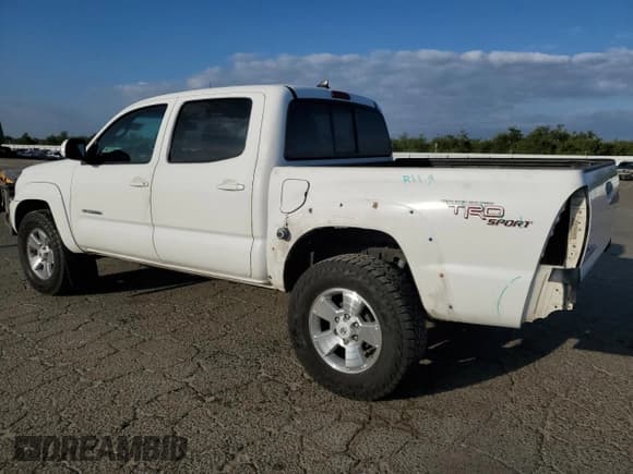 ✅ 2012 Toyota Tacoma • VIN: 3TMLU4EN5CM103395 • Lot: 81909885. Listed on Copart with 191,671 mi. Free auction sales archive from the USA and detailed vehicle history report at DreamBid. Image 2.