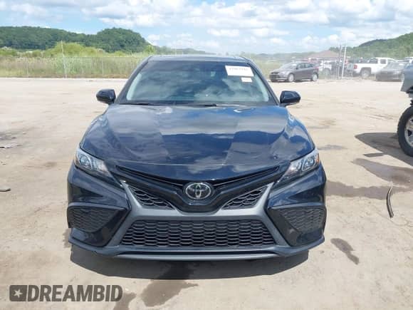 2023 Toyota Camry SE z VIN 4T1T11AK5PU809718, wystawiony jako IAAI lot #42962916 z przebiegiem 21 486 mil mil oraz . Historia ofert i sprzedaży dostępna na DreamBid. Obrazek 12.