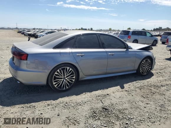 ✅ 2017 Audi A6 Prestige • VIN: WAUH2AFC3HN112095 • Лот: 68484125. Опубликован ранее на Copart с пробегом 112 681 миль. Бесплатный доступ к архиву аукционных продаж из США и подробный отчёт об истории автомобиля на DreamBid. Изображение 3.