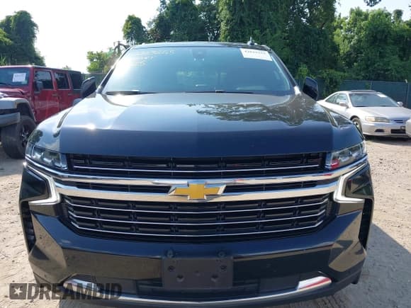 ✅ 2022 Chevrolet Suburban LT • VIN: 1GNSKCKD1NR192219 • Lot: 42829255. Listed on IAAI with 214,477 mi. Free auction sales archive from the USA and detailed vehicle history report at DreamBid. Image 12.