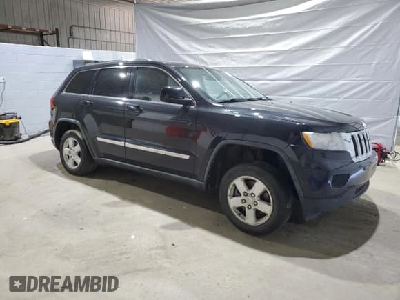 ✅ 2011 Jeep Grand Cherokee Laredo • VIN: 1J4RR4GG7BC506945 • Lot: 53877985. Wystawiony na Copart z przebiegiem 109 479 mil. Bezpłatny archiwum sprzedaży aukcyjnych z USA i szczegółowy raport historii pojazdu na DreamBid. Zdjęcie 4.