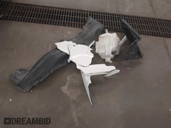 ✅ 2013 Scion tC • VIN: JTKJF5C7XD3063998 • Lot: 42388873. Wystawiony na IAAI z przebiegiem 198 828 mil. Bezpłatny archiwum sprzedaży aukcyjnych z USA i szczegółowy raport historii pojazdu na DreamBid. Zdjęcie 12.