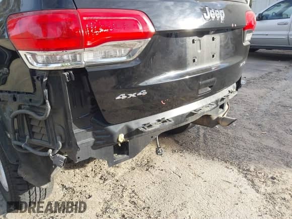 2018 Jeep Grand Cherokee Altitude с VIN 1C4RJFAG2JC180665, выставлен на аукционе IAAI как лот 41681801 с пробегом 102 320 миль миль и . История ставок и продаж доступна на DreamBid. Изображение 18.