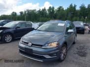 ✅ 2019 Volkswagen Golf S • VIN: 3VWH17AUXKM506457 • Lot: 42906860. Wystawiony na IAAI z przebiegiem 113 819 mil. Bezpłatny archiwum sprzedaży aukcyjnych z USA i szczegółowy raport historii pojazdu na DreamBid. Zdjęcie 17.
