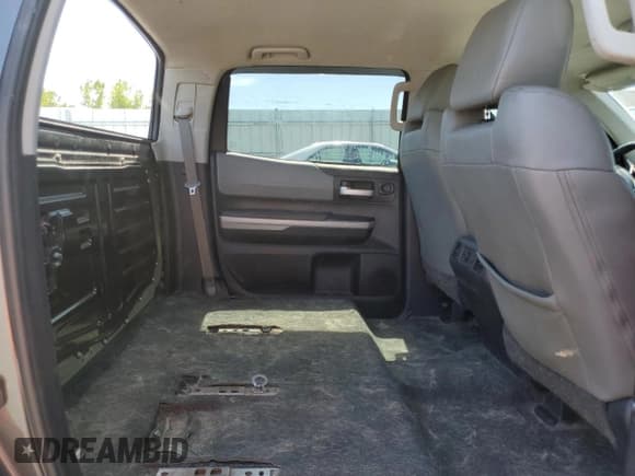✅ 2021 Toyota Tundra Limited • VIN: 5TFHY5F15MX973106 • Lot: 69115445. Listed on Copart with 199,540 mi. Free auction sales archive from the USA and detailed vehicle history report at DreamBid. Image 10.