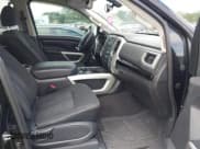 ✅ 2017 Nissan Titan SL • VIN: 1N6AA1E6XHN573794 • Лот: 42807115. Опубликован ранее на IAAI с пробегом 106 385 миль. Бесплатный доступ к архиву аукционных продаж из США и подробный отчёт об истории автомобиля на DreamBid. Изображение 5.