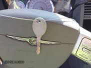 ✅ 2009 Chrysler Aspen Limited • VIN: 1A8HX58T49F702156 • Lot: 41648961. Wystawiony na IAAI z przebiegiem Nie podano. Bezpłatny archiwum sprzedaży aukcyjnych z USA i szczegółowy raport historii pojazdu na DreamBid. Zdjęcie 11.