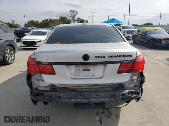 ✅ 2014 BMW 7 Series 740Li • VIN: WBAYE4C57ED137985 • Лот: 89680015. Опубликован ранее на Copart с пробегом 118 175 миль. Бесплатный доступ к архиву аукционных продаж из США и подробный отчёт об истории автомобиля на DreamBid. Изображение 6.