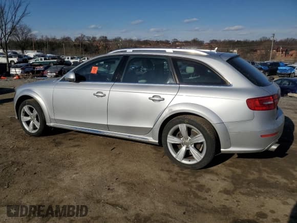 ✅ 2013 Audi allroad A4 Prestige • VIN: WA1VFAFL5DA147968 • Лот: 43003655. Опубликован ранее на Copart с пробегом Не указан. Бесплатный доступ к архиву аукционных продаж из США и подробный отчёт об истории автомобиля на DreamBid. Изображение 2.