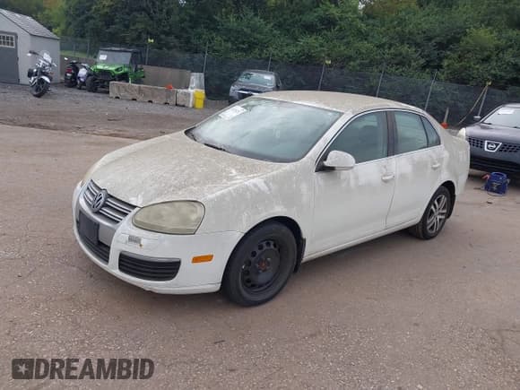 ✅ 2006 Volkswagen Jetta 2.5L • VIN: 3VWRF71KX6M680684 • Лот: 43235252. Опубликован ранее на IAAI с пробегом 145 797 миль. Бесплатный доступ к архиву аукционных продаж из США и подробный отчёт об истории автомобиля на DreamBid. Изображение 2.