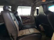 ✅ 2005 Ford Excursion Eddie Bauer • VIN: 1FMSU45PX5ED40143 • Lot: 90431755. Wystawiony na Copart z przebiegiem 201 046 mil. Bezpłatny archiwum sprzedaży aukcyjnych z USA i szczegółowy raport historii pojazdu na DreamBid. Zdjęcie 11.