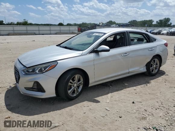 ✅ 2018 Hyundai Sonata Limited • VIN: 5NPE34AF8JH619943 • Лот: 62779035. Опубликован ранее на Copart с пробегом 109 124 миль. Бесплатный доступ к архиву аукционных продаж из США и подробный отчёт об истории автомобиля на DreamBid. Изображение 1.