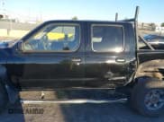 ✅ 2001 Nissan Frontier SE • VIN: 1N6ED27T61C386880 • Lot: 43604322. Wystawiony na IAAI z przebiegiem 196 768 mil. Bezpłatny archiwum sprzedaży aukcyjnych z USA i szczegółowy raport historii pojazdu na DreamBid. Zdjęcie 14.