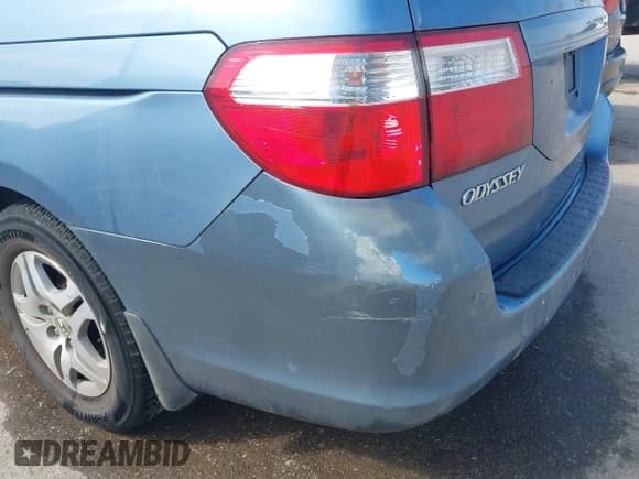 ✅ 2006 Honda Odyssey EX-L • VIN: 5FNRL38786B075377 • Lot: 43326893. Listed on IAAI with 222,425 mi. Free auction sales archive from the USA and detailed vehicle history report at DreamBid. Image 12.