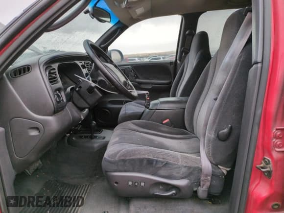 ✅ 2000 Dodge Dakota Sport • VIN: 1B7GG2AN1YS698330 • Lot: 43541235. Wystawiony na Copart z przebiegiem 160 505 mil. Bezpłatny archiwum sprzedaży aukcyjnych z USA i szczegółowy raport historii pojazdu na DreamBid. Zdjęcie 7.