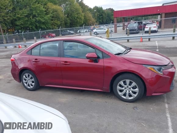 ✅ 2022 Toyota Corolla LE • VIN: 5YFEPMAE6NP372782 • Лот: 43407687. Опубликован ранее на IAAI с пробегом 60 868 миль. Бесплатный доступ к архиву аукционных продаж из США и подробный отчёт об истории автомобиля на DreamBid. Изображение 13.