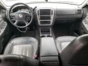 ✅ 2004 Mercury Mountaineer Convenience • VIN: 4M2DU86W74ZJ35391 • Лот: 67538475. Опубликован ранее на Copart с пробегом 174 196 миль. Бесплатный доступ к архиву аукционных продаж из США и подробный отчёт об истории автомобиля на DreamBid. Изображение 8.