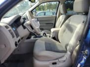 ✅ 2008 Ford Escape XLT • VIN: 1FMCU93138KD14585 • Lot: 90408045. Listed on Copart with 196,356 mi. Free auction sales archive from the USA and detailed vehicle history report at DreamBid. Image 7.