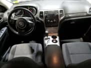 ✅ 2011 Jeep Grand Cherokee Laredo • VIN: 1J4RR4GG7BC506945 • Lot: 53877985. Wystawiony na Copart z przebiegiem 109 479 mil. Bezpłatny archiwum sprzedaży aukcyjnych z USA i szczegółowy raport historii pojazdu na DreamBid. Zdjęcie 8.