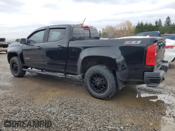 ✅ 2018 Chevrolet Colorado 4WD Z71 • VIN: 1GCPTDE11J1325959 • Лот: 92375575. Опубликован ранее на Copart с пробегом 121 511 миль. Бесплатный доступ к архиву аукционных продаж из США и подробный отчёт об истории автомобиля на DreamBid. Изображение 2.