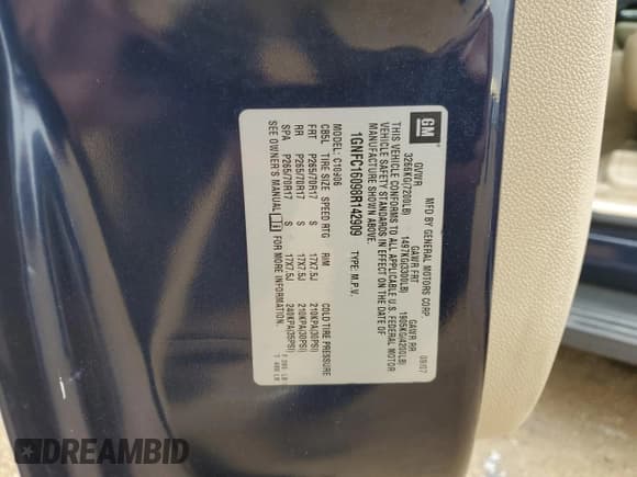 ✅ 2008 Chevrolet Suburban Commercial • VIN: 1GNFC16098R142909 • Lot: 86202704. Wystawiony na Copart z przebiegiem 234 876 mil. Bezpłatny archiwum sprzedaży aukcyjnych z USA i szczegółowy raport historii pojazdu na DreamBid. Zdjęcie 13.