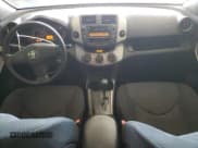 ✅ 2008 Toyota RAV4 Sport • VIN: JTMZD32V886073891 • Lot: 53464685. Listed on Copart with 192,737 mi. Free auction sales archive from the USA and detailed vehicle history report at DreamBid. Image 8.