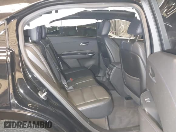 ✅ 2024 Cadillac XT4 AWD Sport • VIN: 1GYFZFR40RF130034 • Лот: 42470400. Опубликован ранее на IAAI с пробегом 78 миль. Бесплатный доступ к архиву аукционных продаж из США и подробный отчёт об истории автомобиля на DreamBid. Изображение 8.